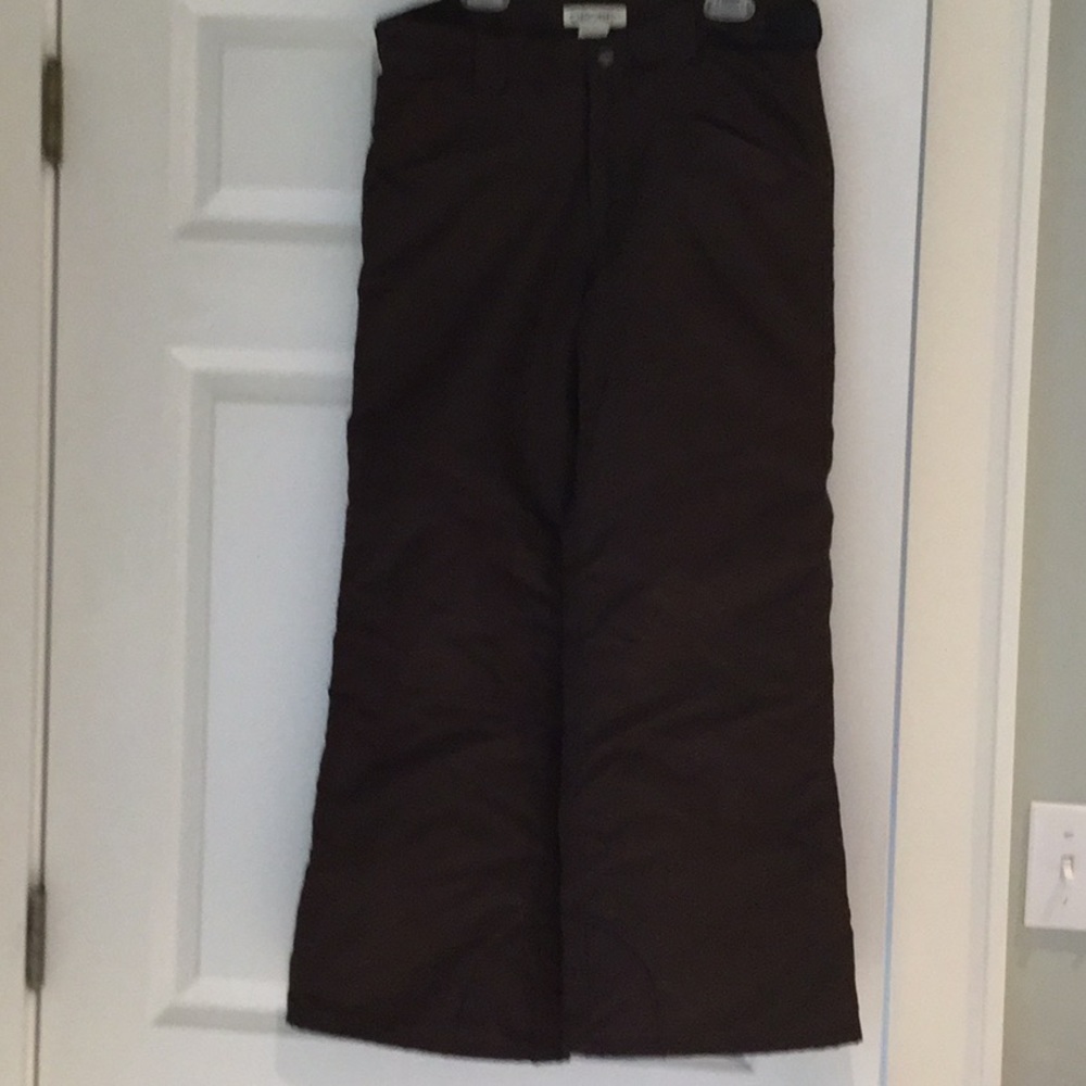 Cherokee ski and snow pants. Elastic lined legs.